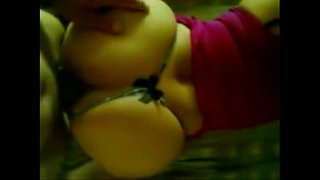 Busty Latina Ak Yon Bourik Gwo Lè W Ap Pran Yon Gwo Dick