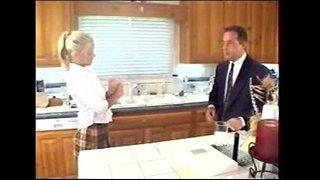 Jodie Moore - Blonde oppas