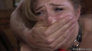 Чоң сиськи брюнетки рабыни анын аласынын веревкой одоно бузулушу трахают в анал