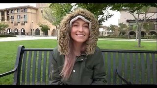 PLAVUŠA 19 GODINA JEBE NA PRVOM SASTANKU