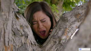 ���្រៅទាំងបីស្ត្រីស្រលាញ់