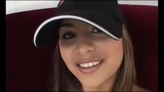 Gənc, gözəl esmer ilə задорными сиськами və раскосыми gözləri Mişel Мэйлин malikdir ki, at belində böyük üzvü, dünya şöhrətli ублюдка Manuel Ферреры